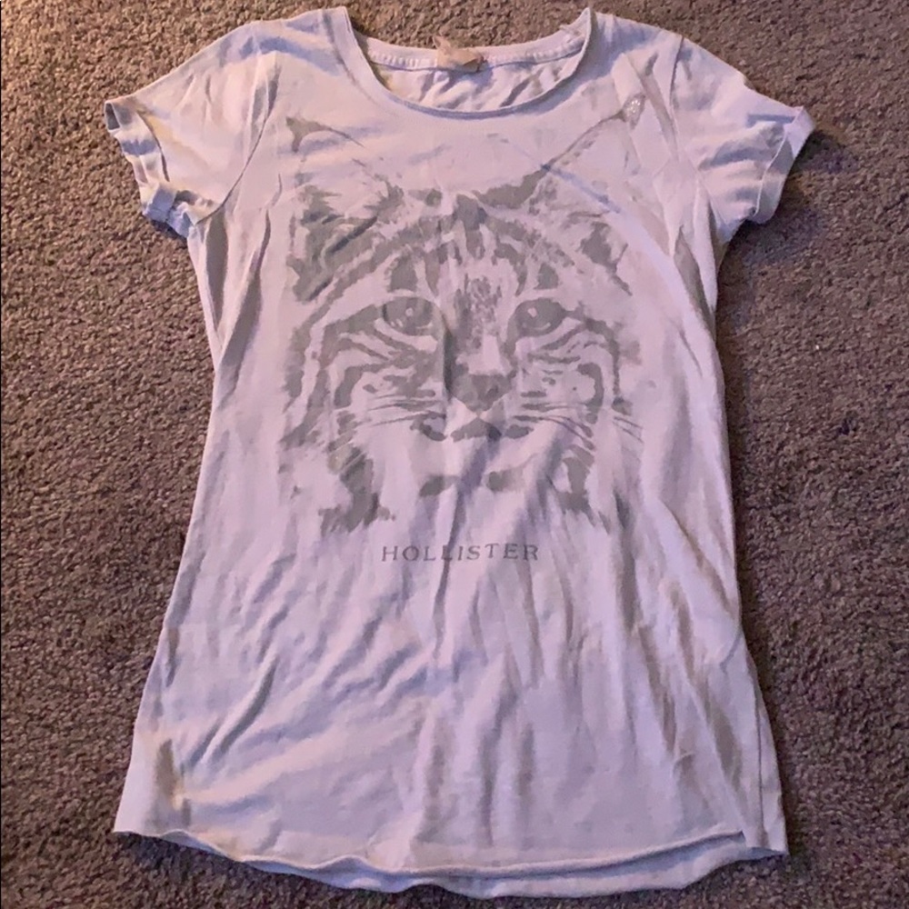 Hollister t-shirt